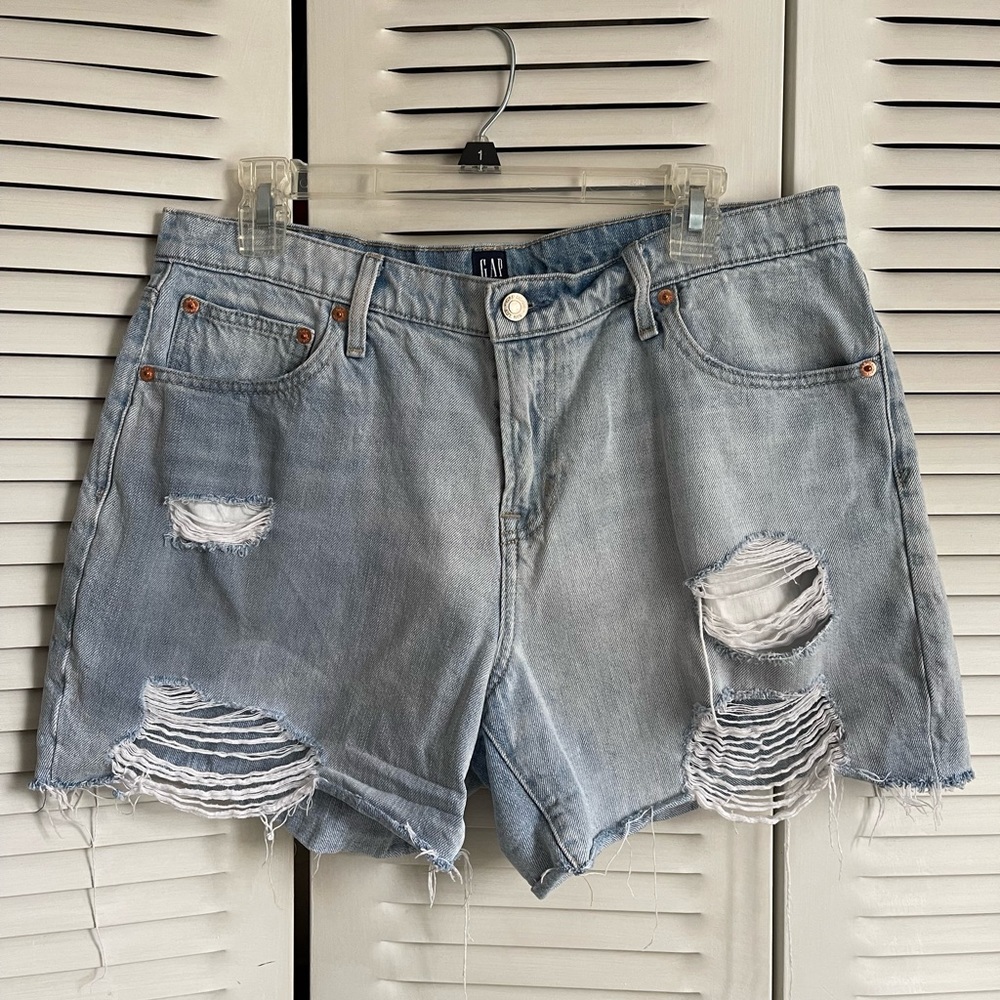 Gap Shorts